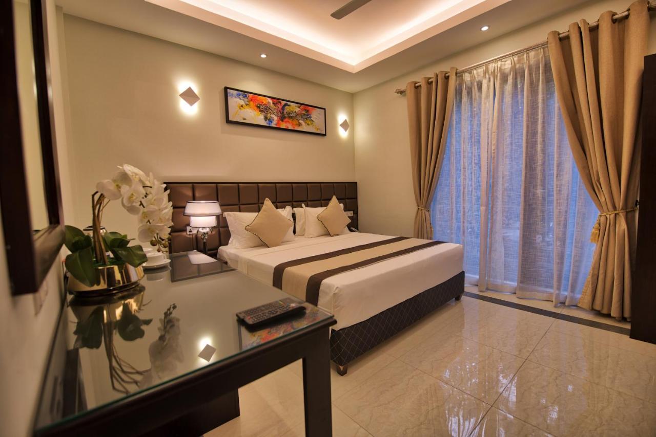 Deluxe Double Room with Balcony,1005191182:JPEG