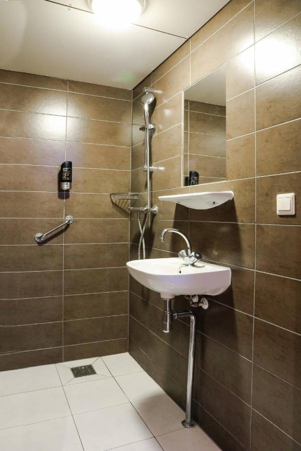 Habitación Doble con baño privado - 2 camas