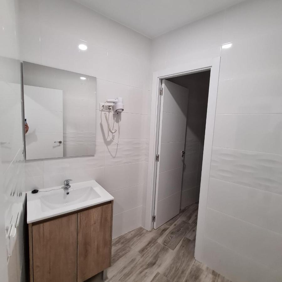 Double Room with Private Bathroom,1028504380:JPEG