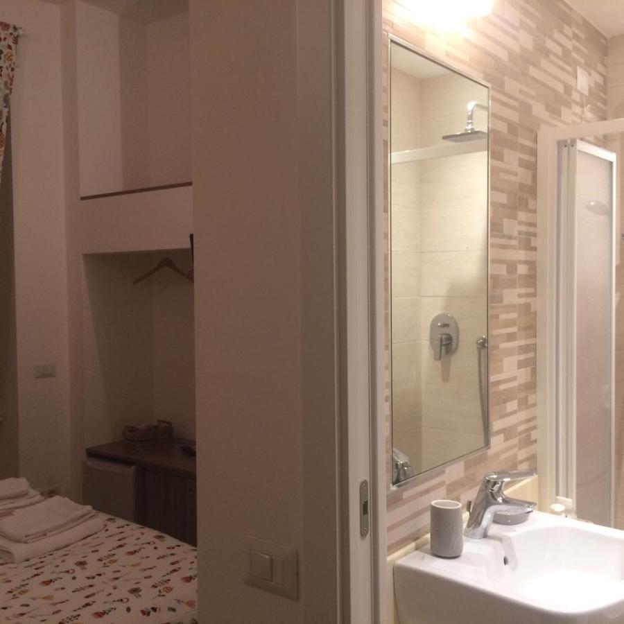 Deluxe King Room,1031789803:JPEG