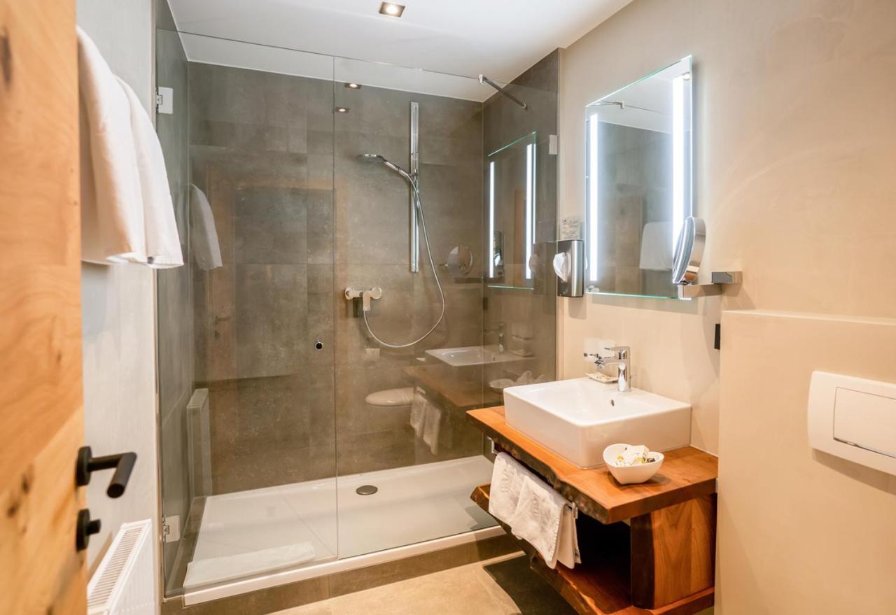 Superior Double Room,1074883030:JPEG