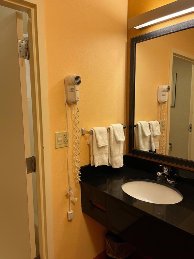 Deluxe King Studio Suite - Non-Smoking,1088475232:JPEG