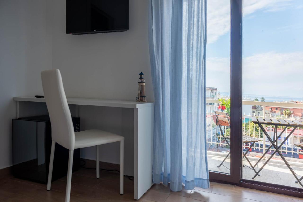 Habitación Doble Económica con vistas al mar