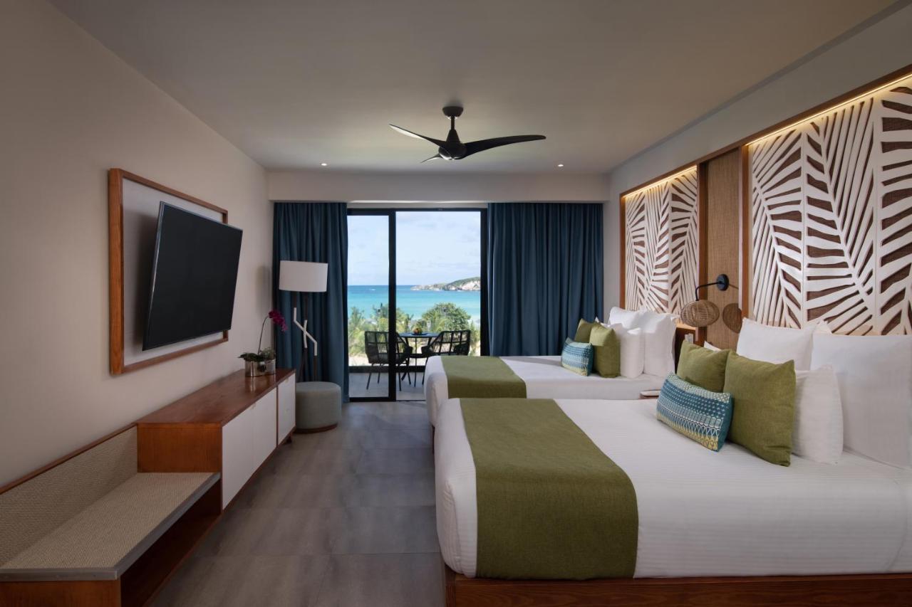 Suite Junior Club Preferred Doble con vistas al mar