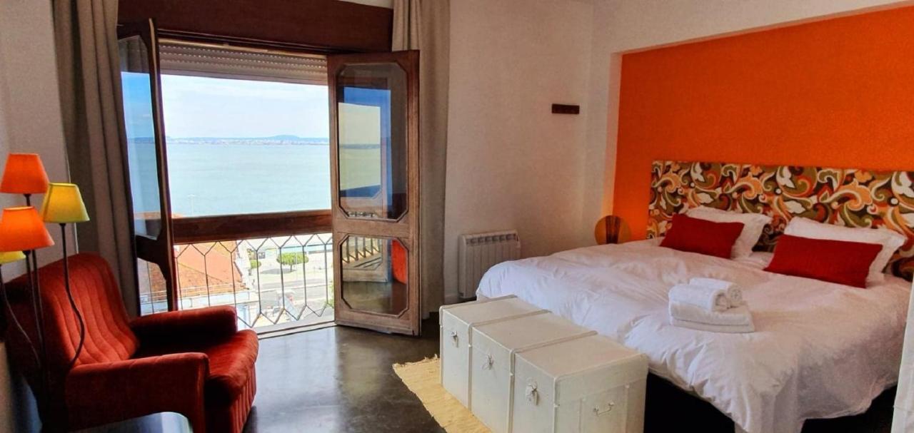 Habitación Doble con baño privado externo y vistas al río