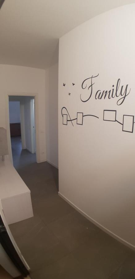 One-Bedroom Apartment,1110701928:JPEG