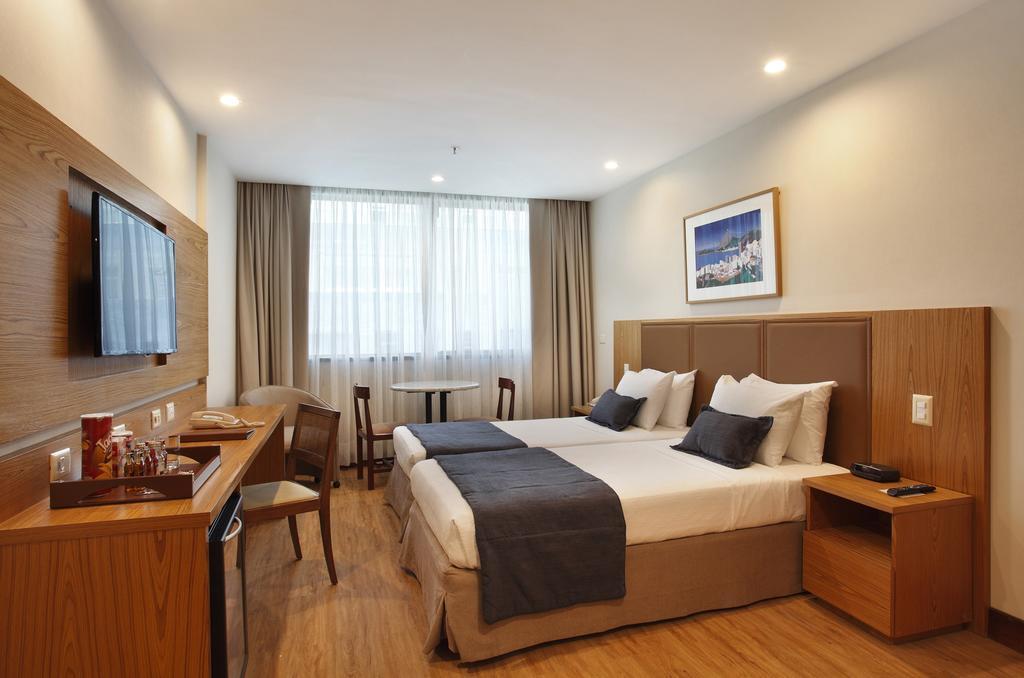 Quarto Superior com 2 Camas de Solteiro