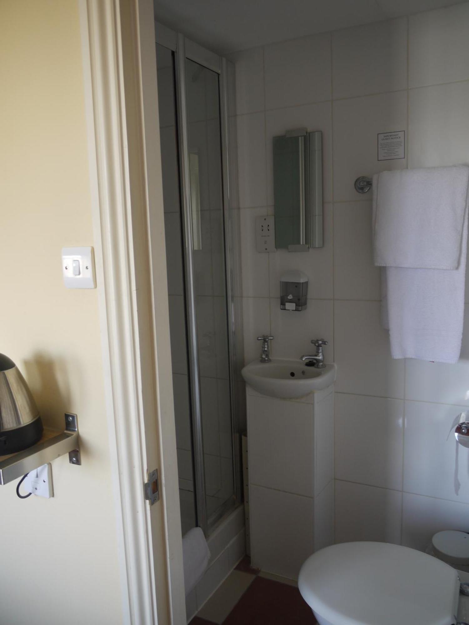 Double Room,1323533134:JPEG