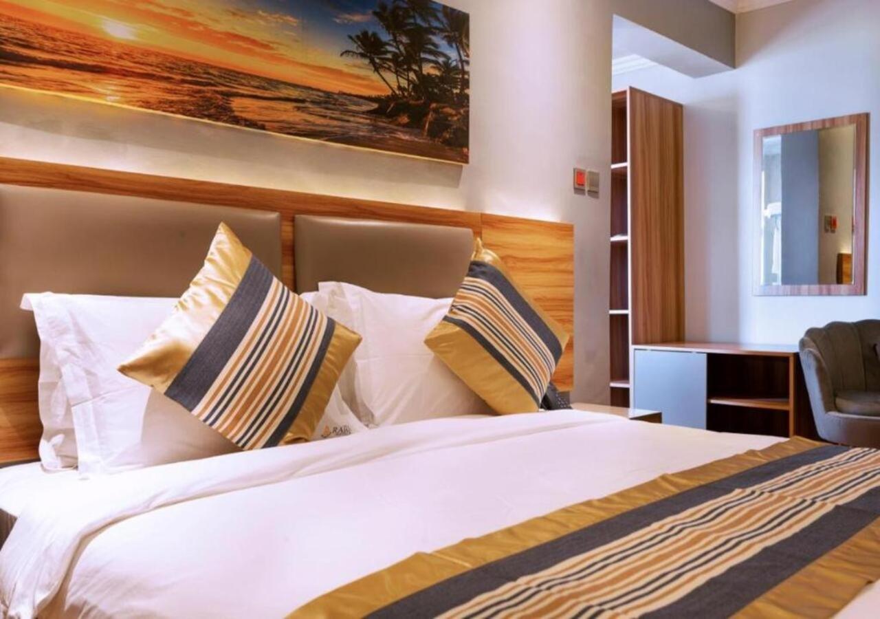 Deluxe Room,1624839662:JPEG