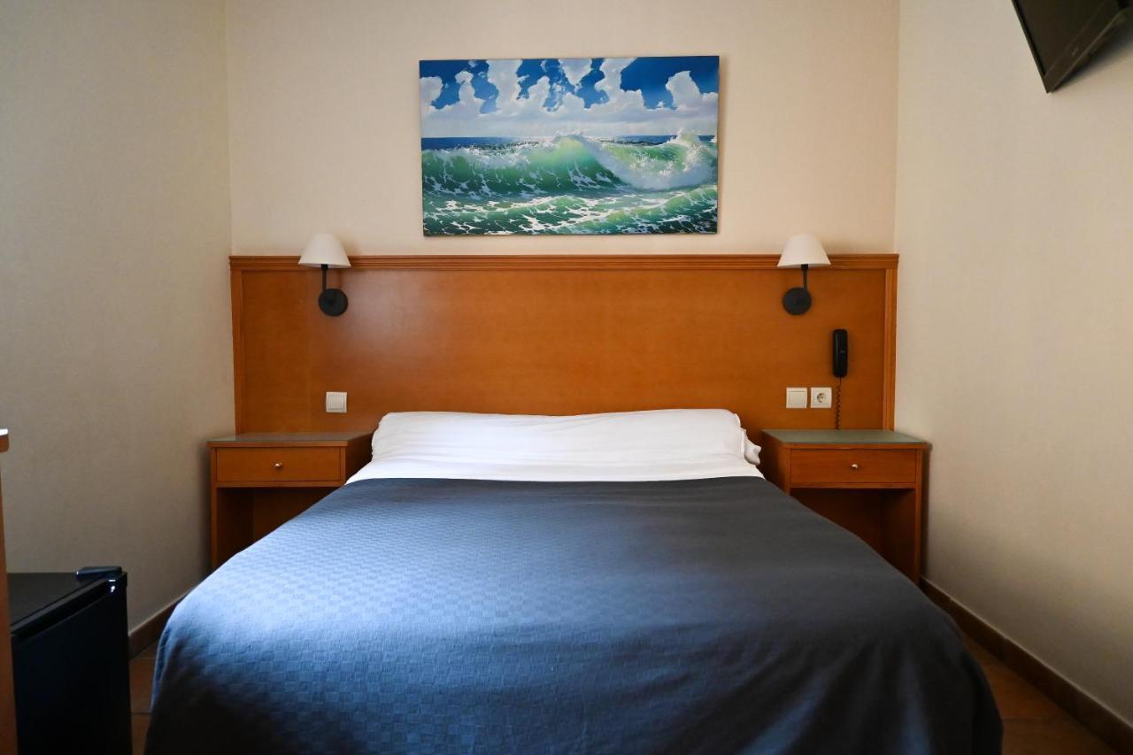 Single Room,1206565600:JPEG