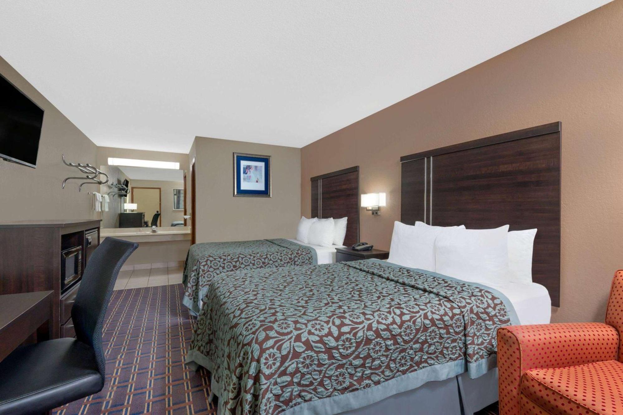 Double Room with Two Double Beds - Non-Smoking,1211925874:JPEG