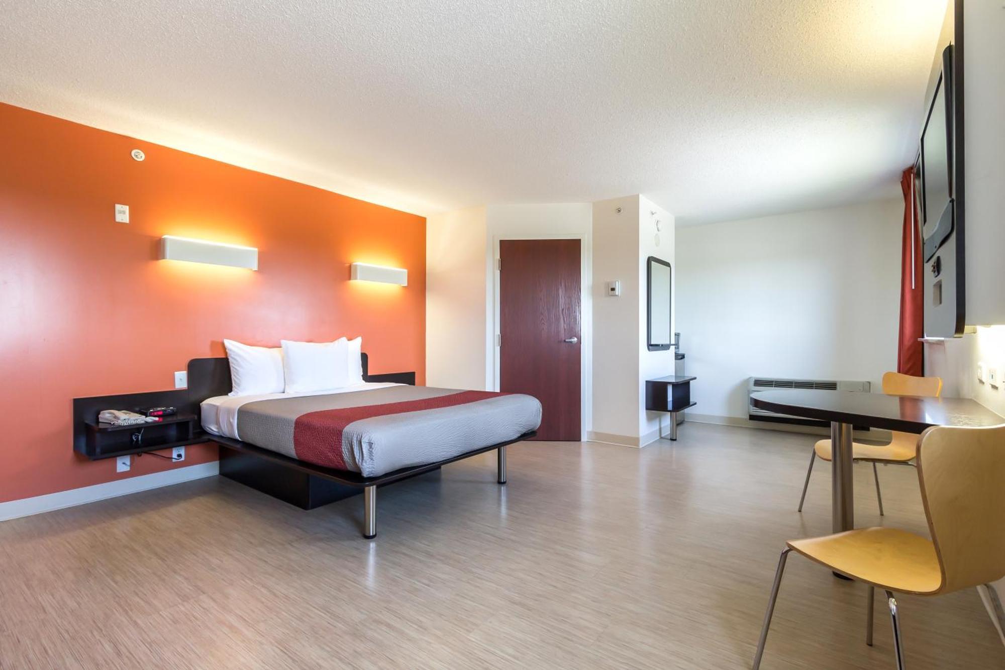 Deluxe Double Room - Non-Smoking,1214513794:JPEG