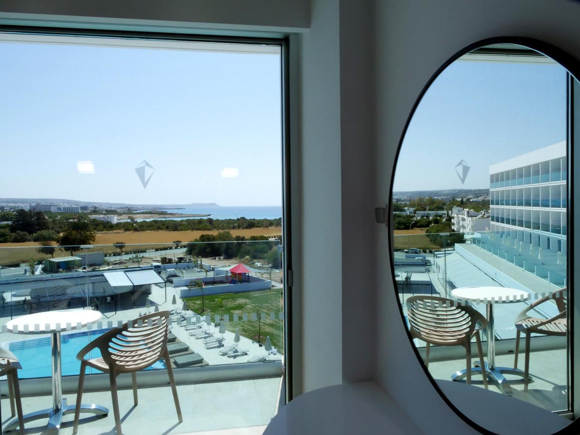 Suite Familiare con Vista Mare