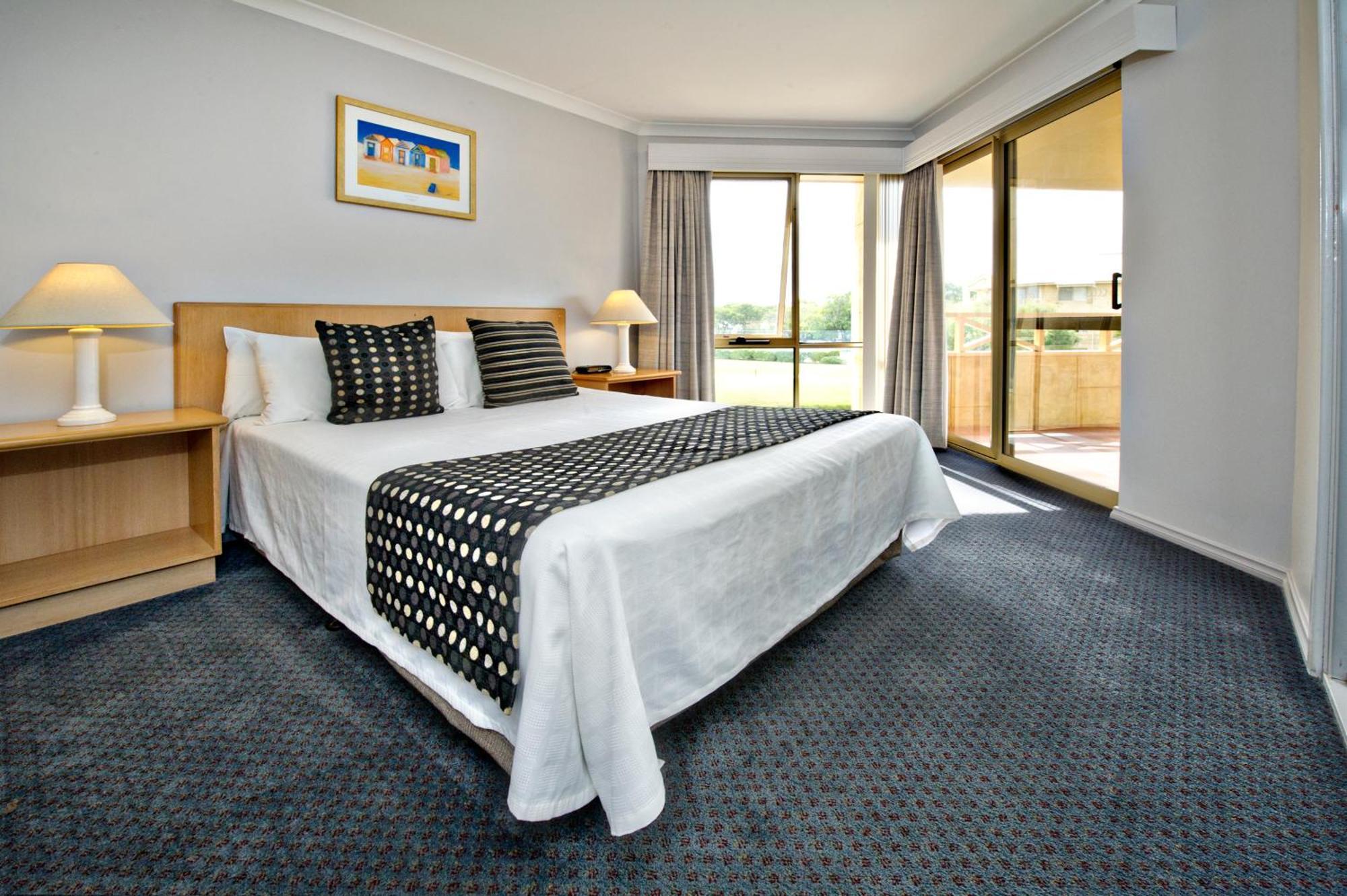 Two-Bedroom Beachfront Apartment - Ground Floor