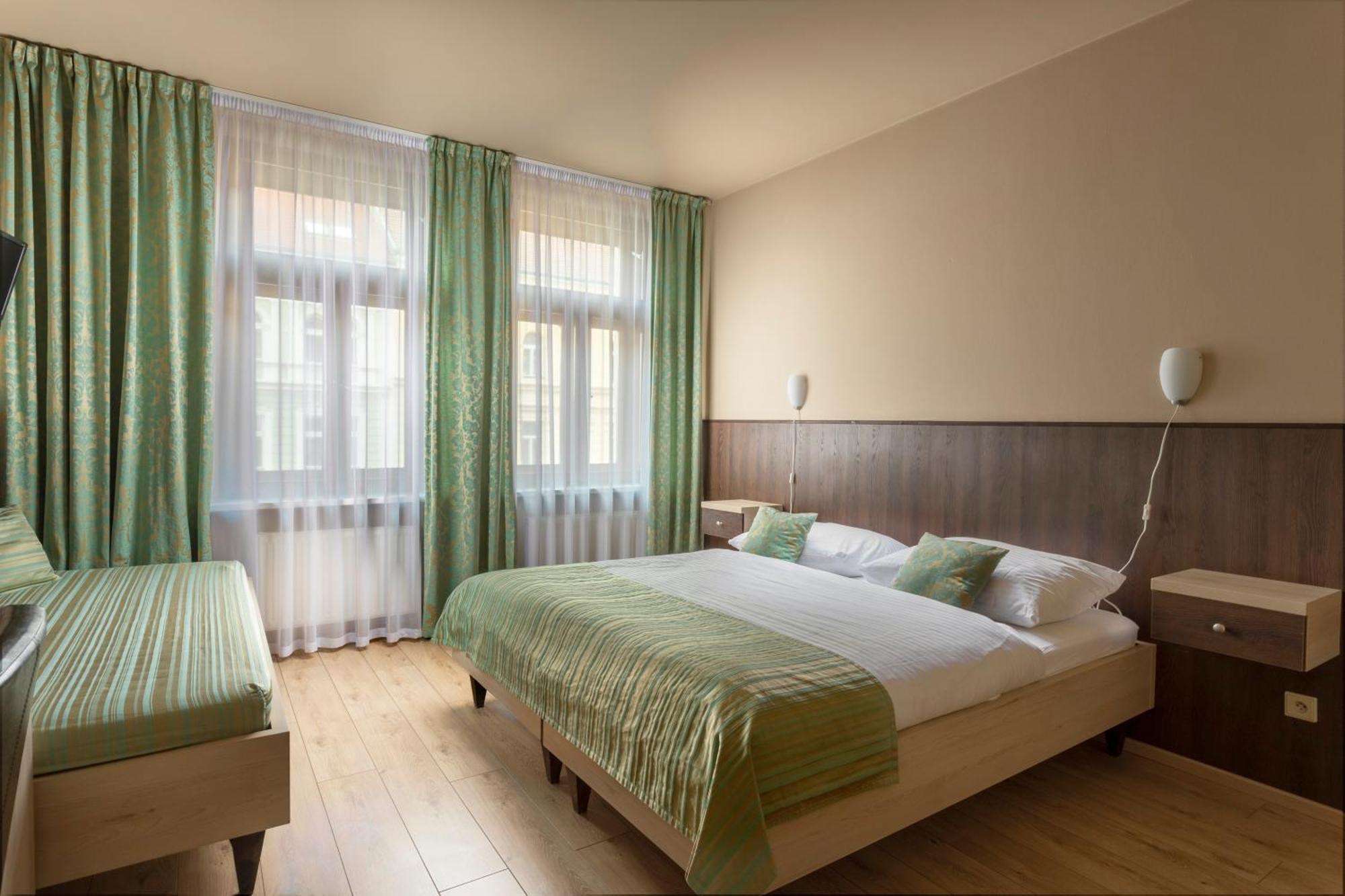 Standaard Tweepersoonskamer met Extra Bed