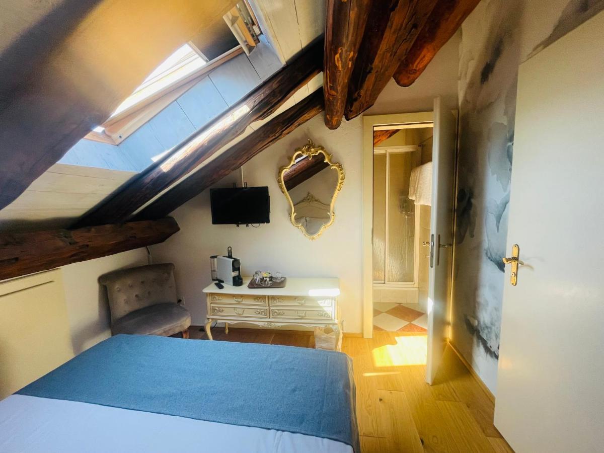 Large Single Room