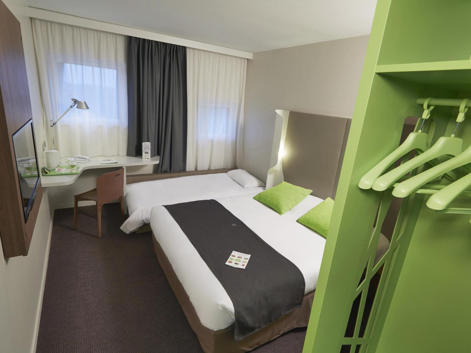 2 Adjacent Double Room,1273820113:JPEG