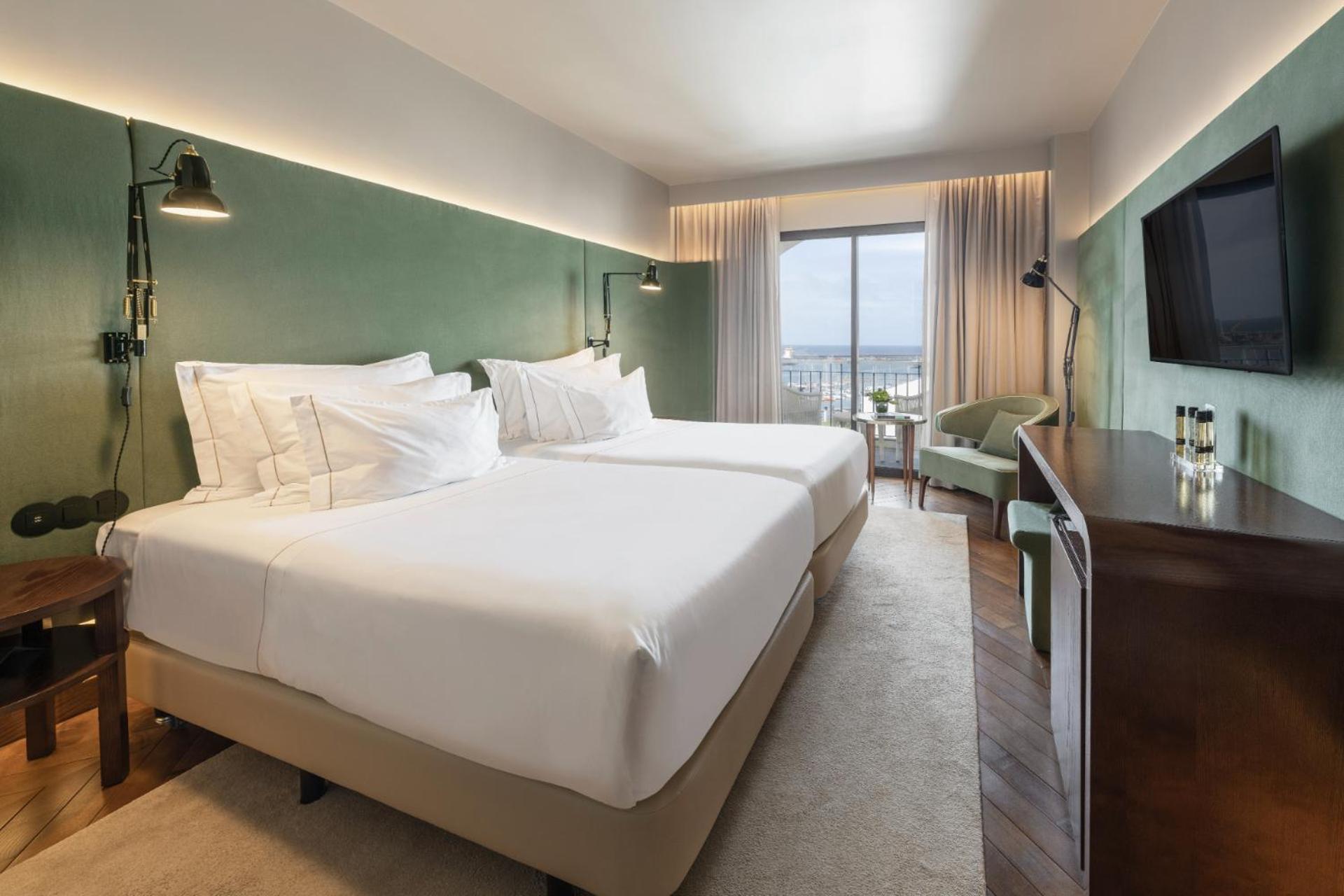 Double or Twin Room Bay View,1274245594:JPEG