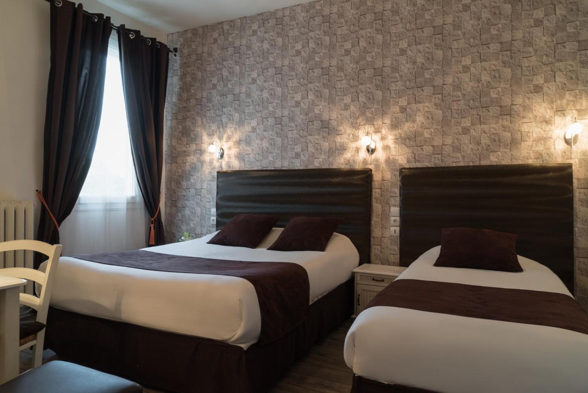 Comfort Triple Room with Air Conditioning,1604765071:JPEG