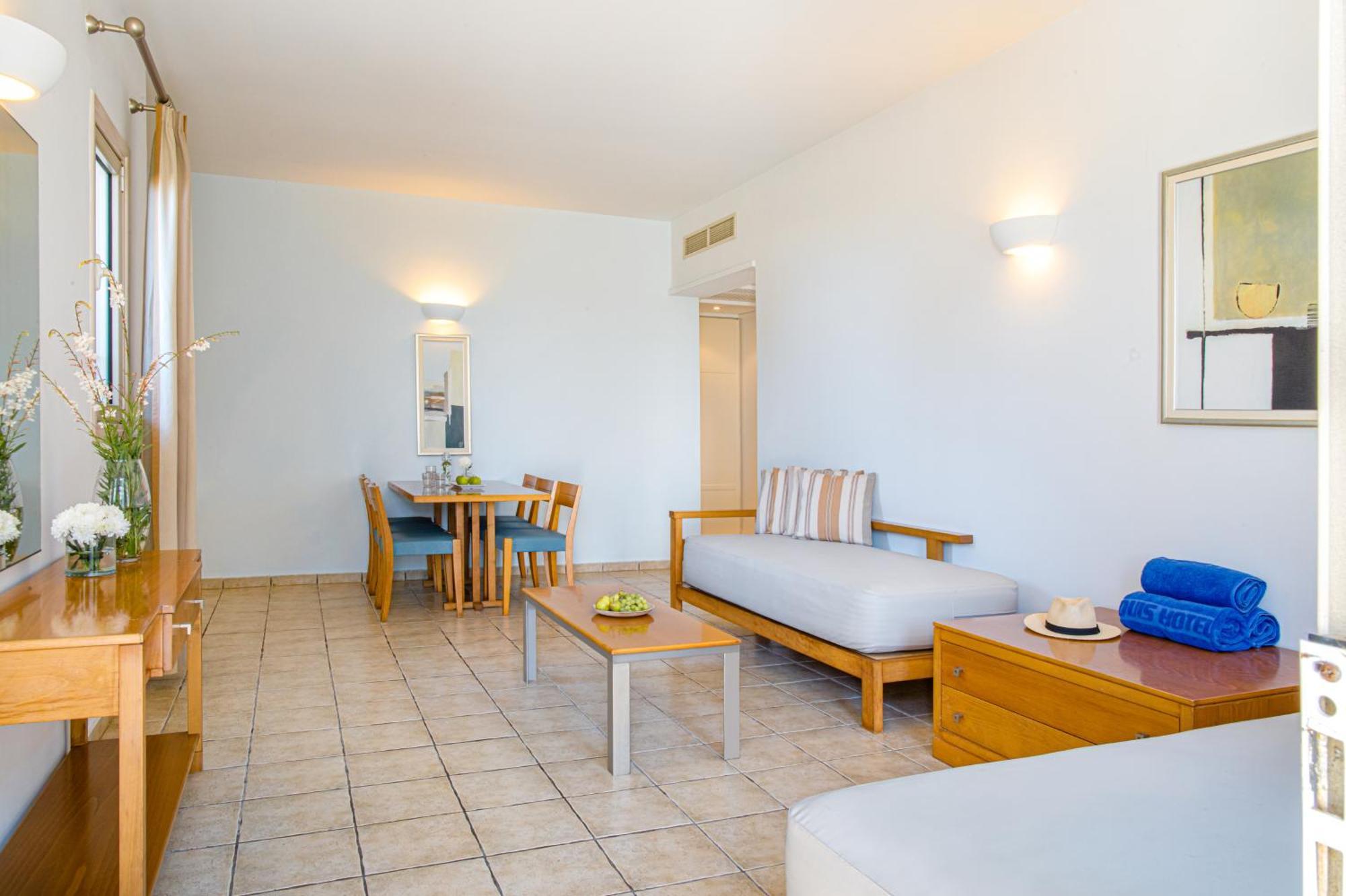 Suite 1 Chambre - Côté Piscine