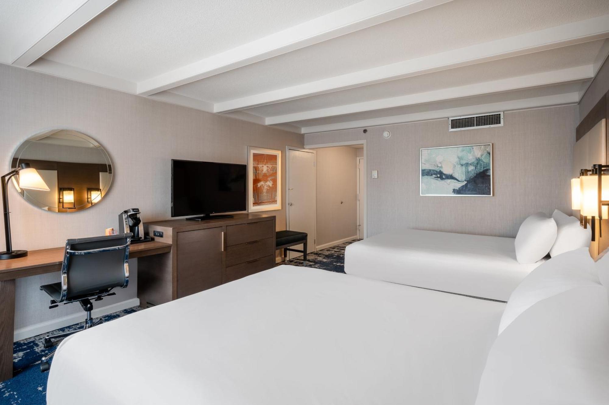 Standard Queen Room with Two Queen Beds,1280663044:JPEG