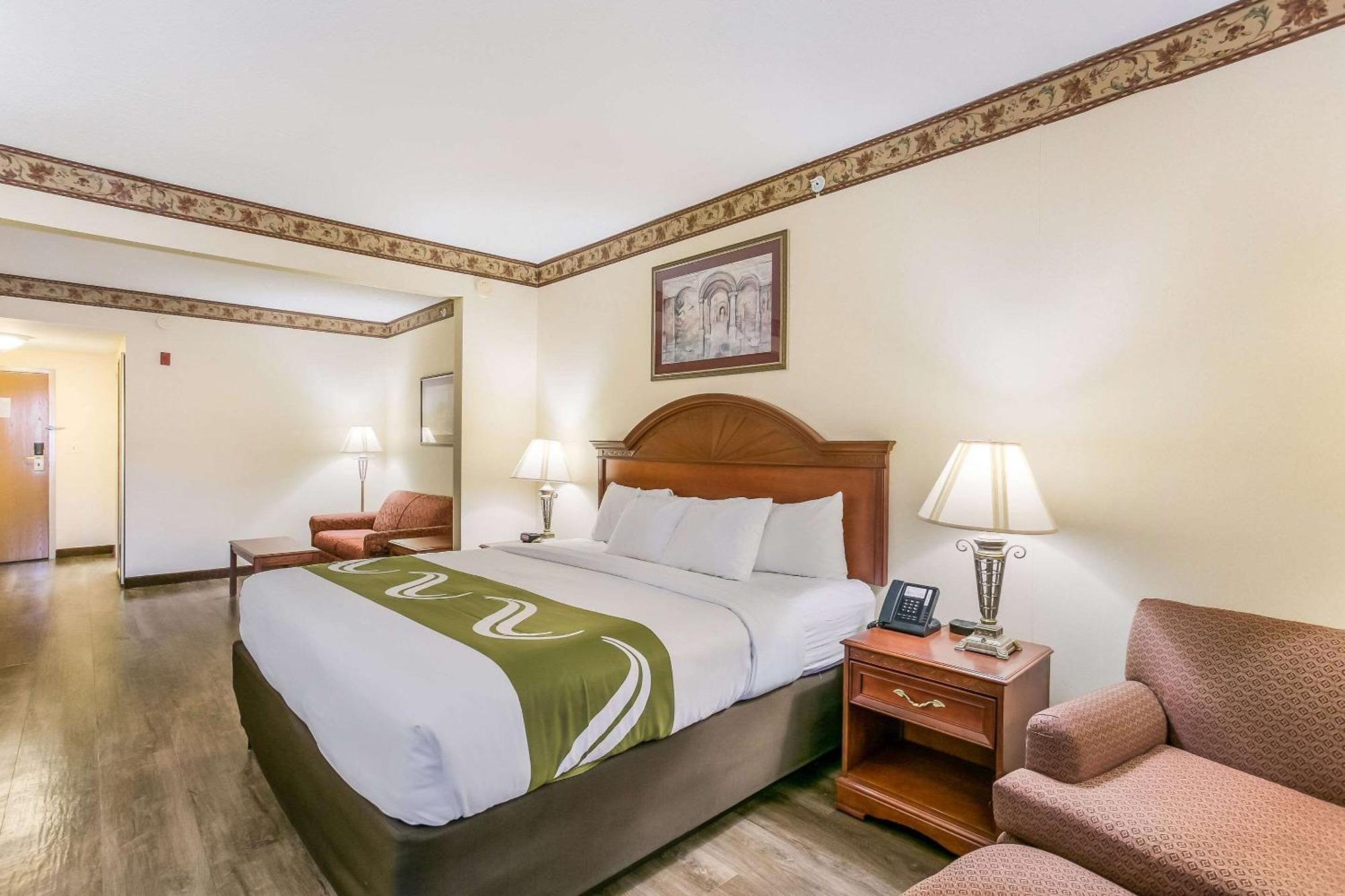 King Suite with Sofa Bed - Non-Smoking,1742812064:JPEG