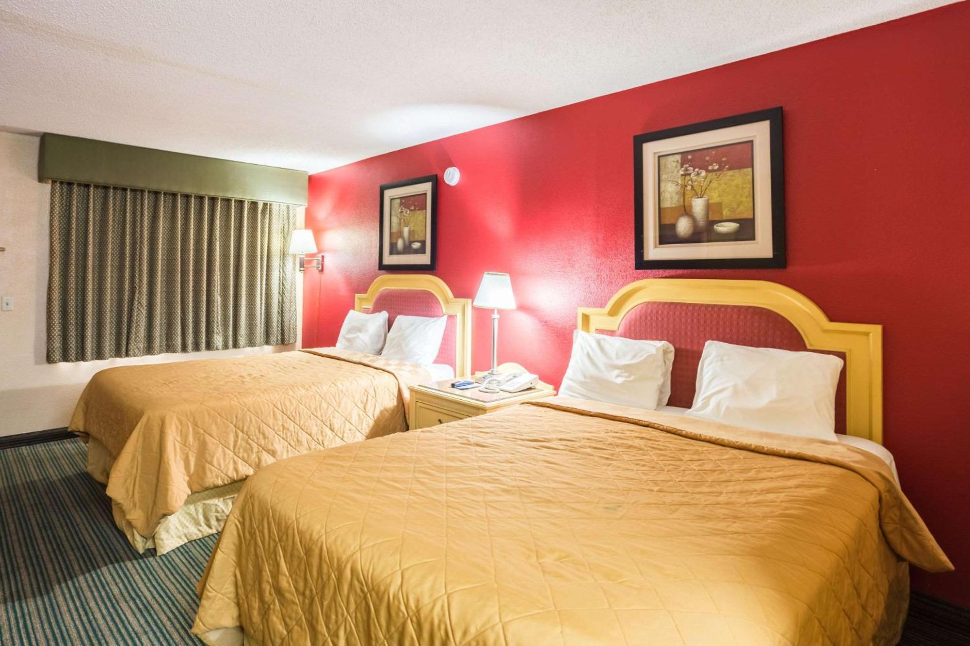 Double Room with Two Double Beds,1284939655:JPEG