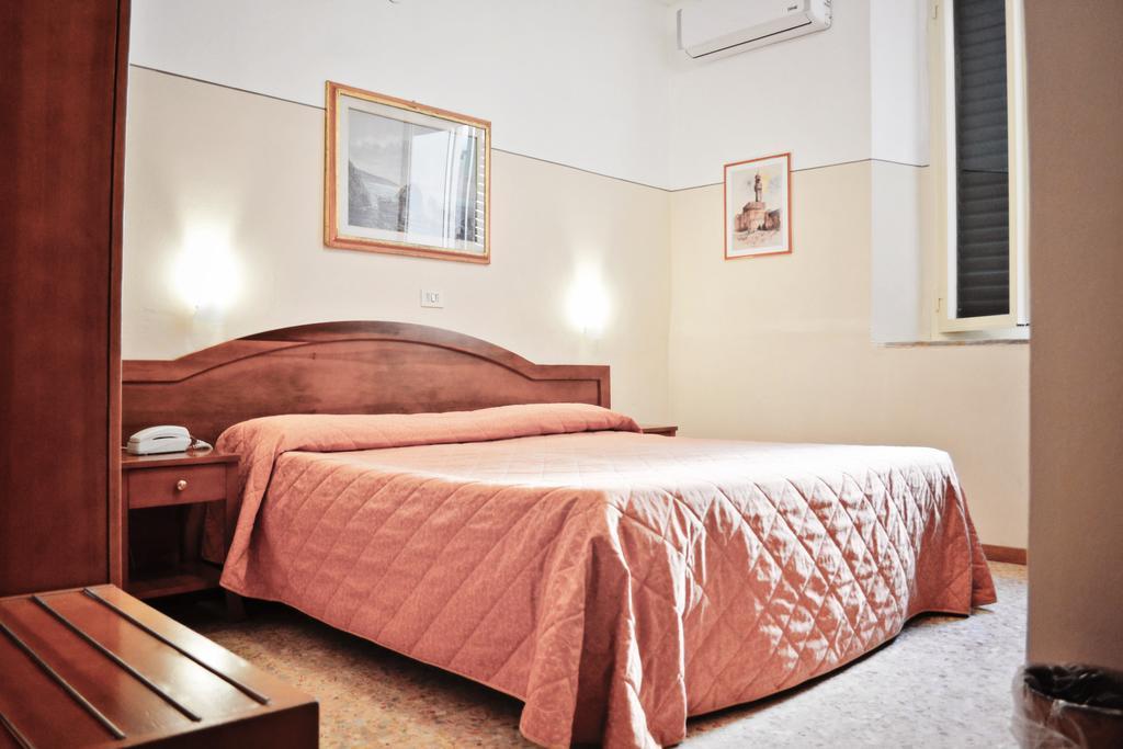Chambre Double ou Lits Jumeaux Économique