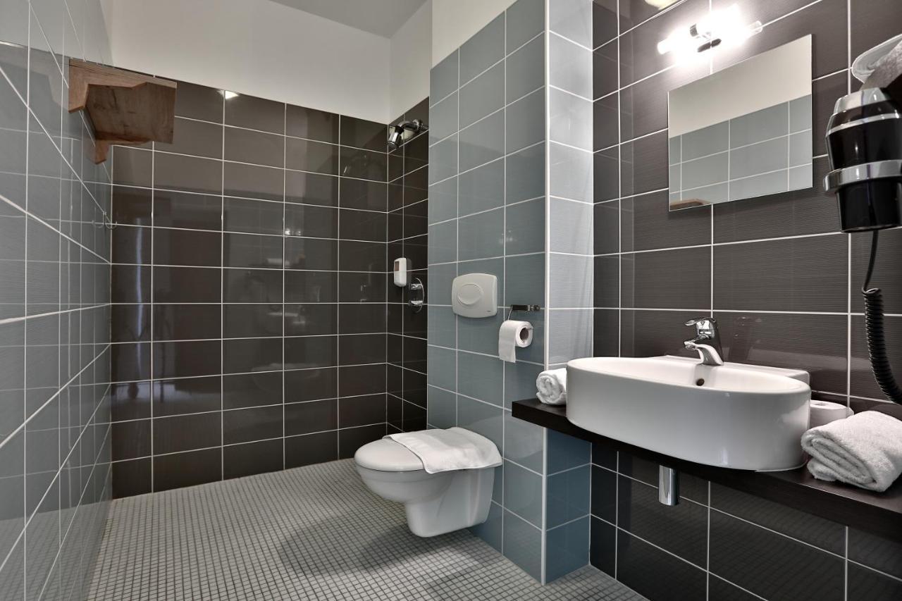 Double Room with Extra Bed,1292806717:JPEG