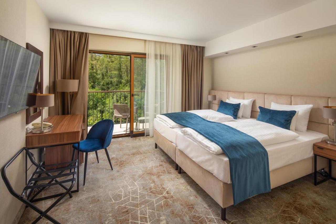 Doppelzimmer mit Balkon