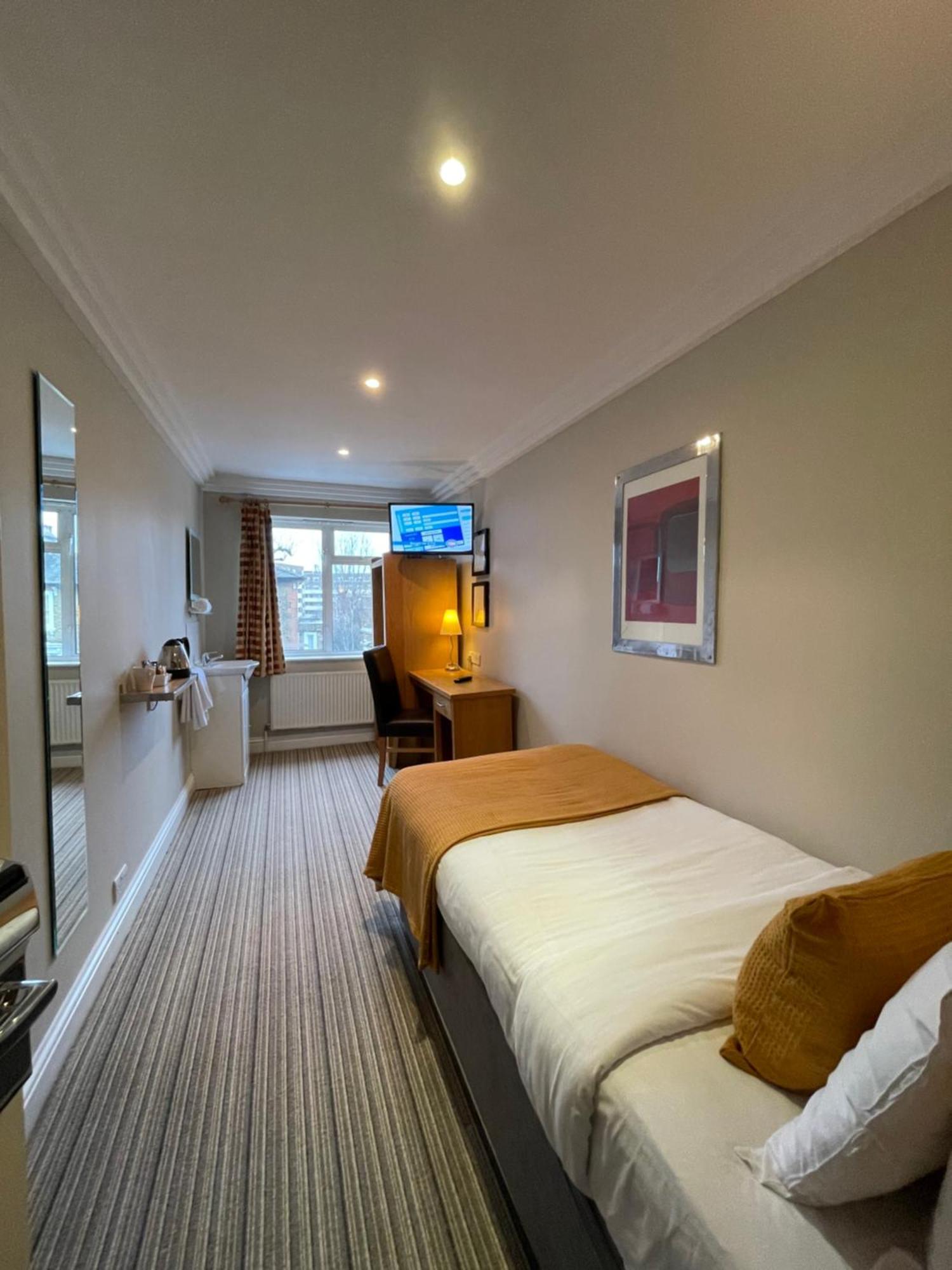 Basic Single Room,1335820028:JPEG