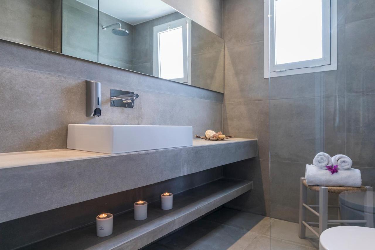 Family Apartment with Side Sea View