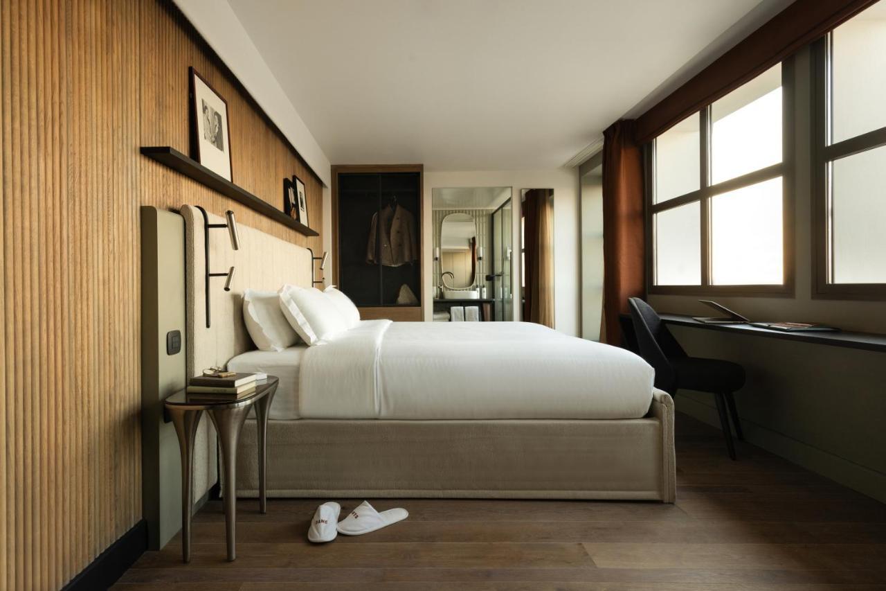 "Premium" Room with Terrace and Eiffel Tower View,1349179688:JPEG