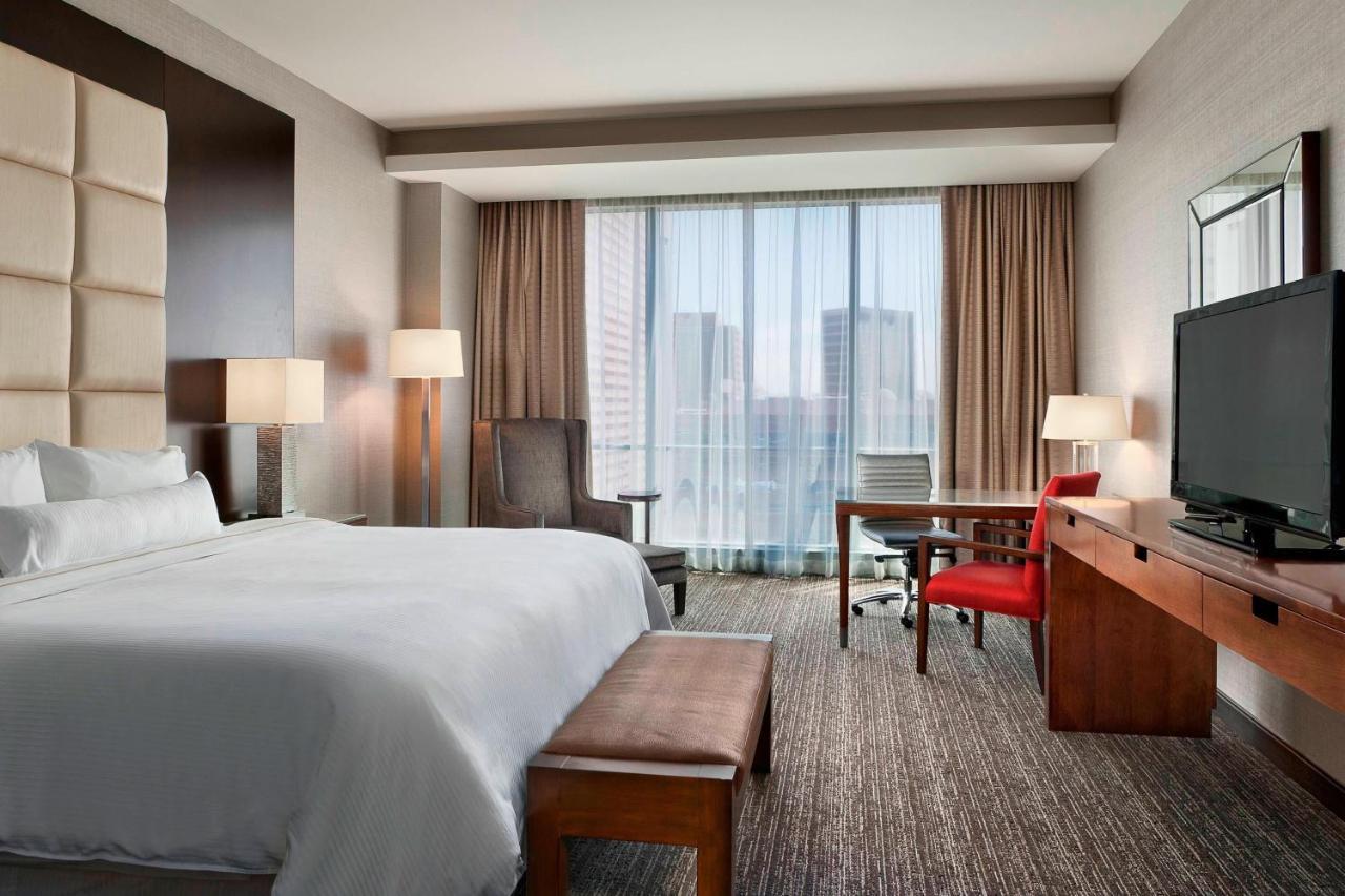Deluxe Room, Guest room, 1 King, City view,1371377987:JPEG