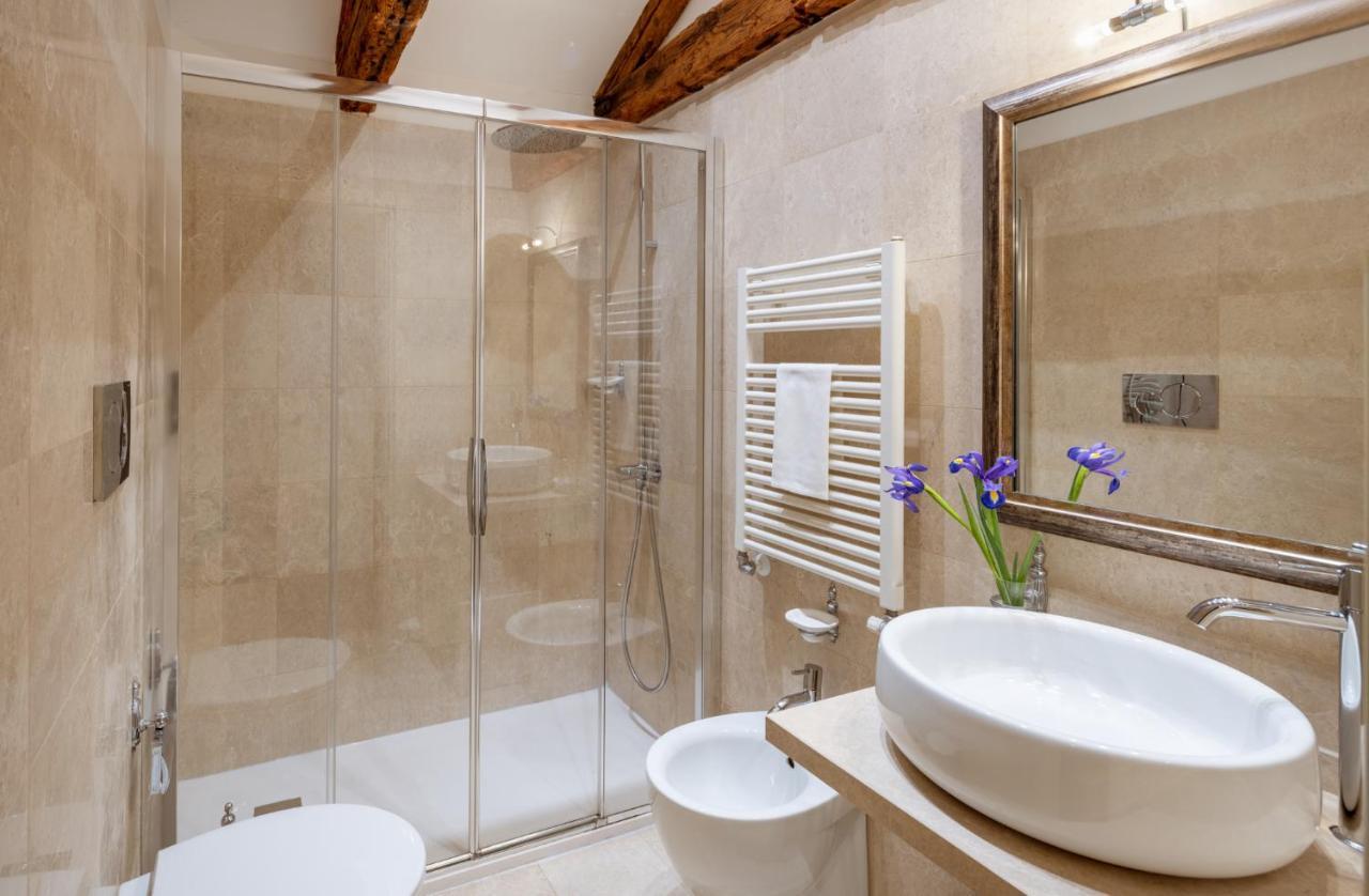 Quarto Superior com Cama de Casal ou 2 de Solteiro