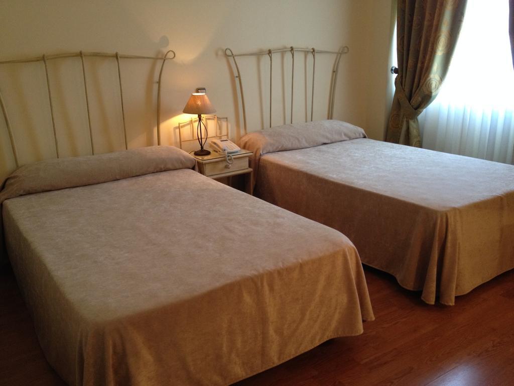 Double or Twin Room,139093704:JPEG