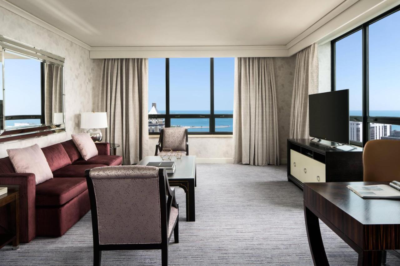 Deluxe King Suite - Lakeside,1403027921:JPEG