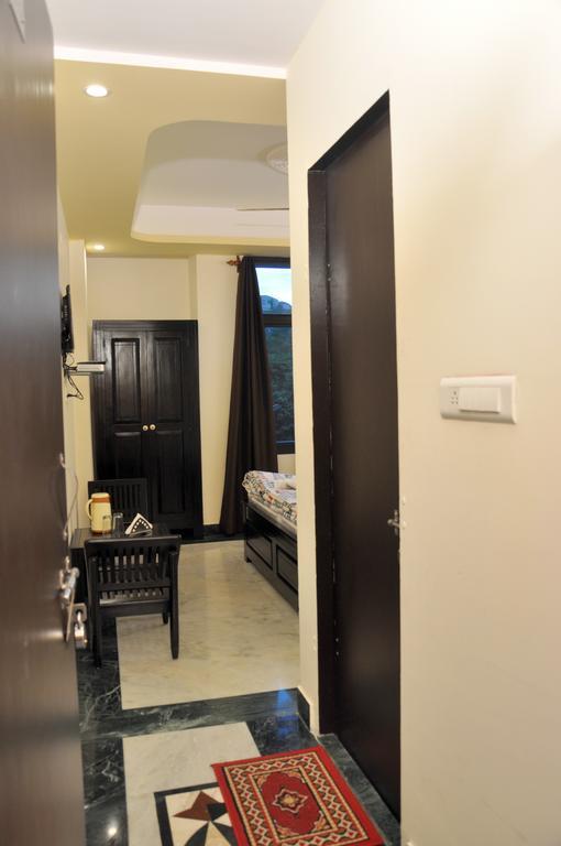 Double Room,141434133:JPEG
