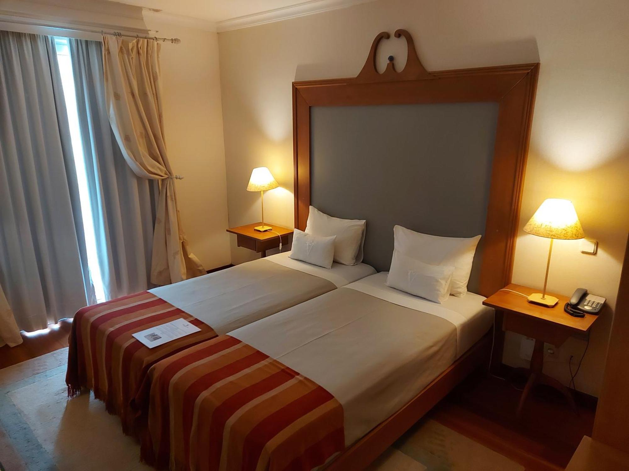 Chambre Lits Jumeaux - Vue sur Terres