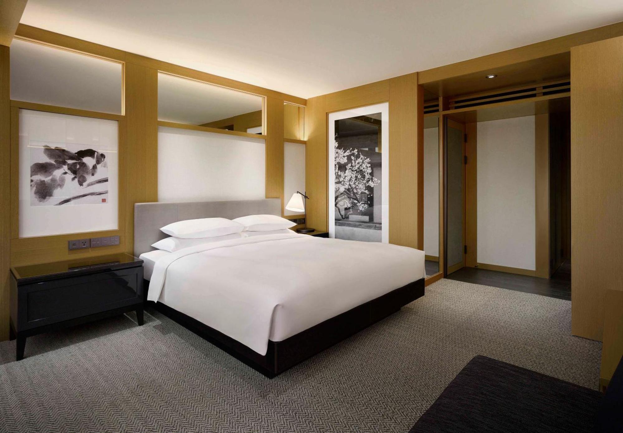 Quarto com Cama King-size - Acesso à Área VIP
