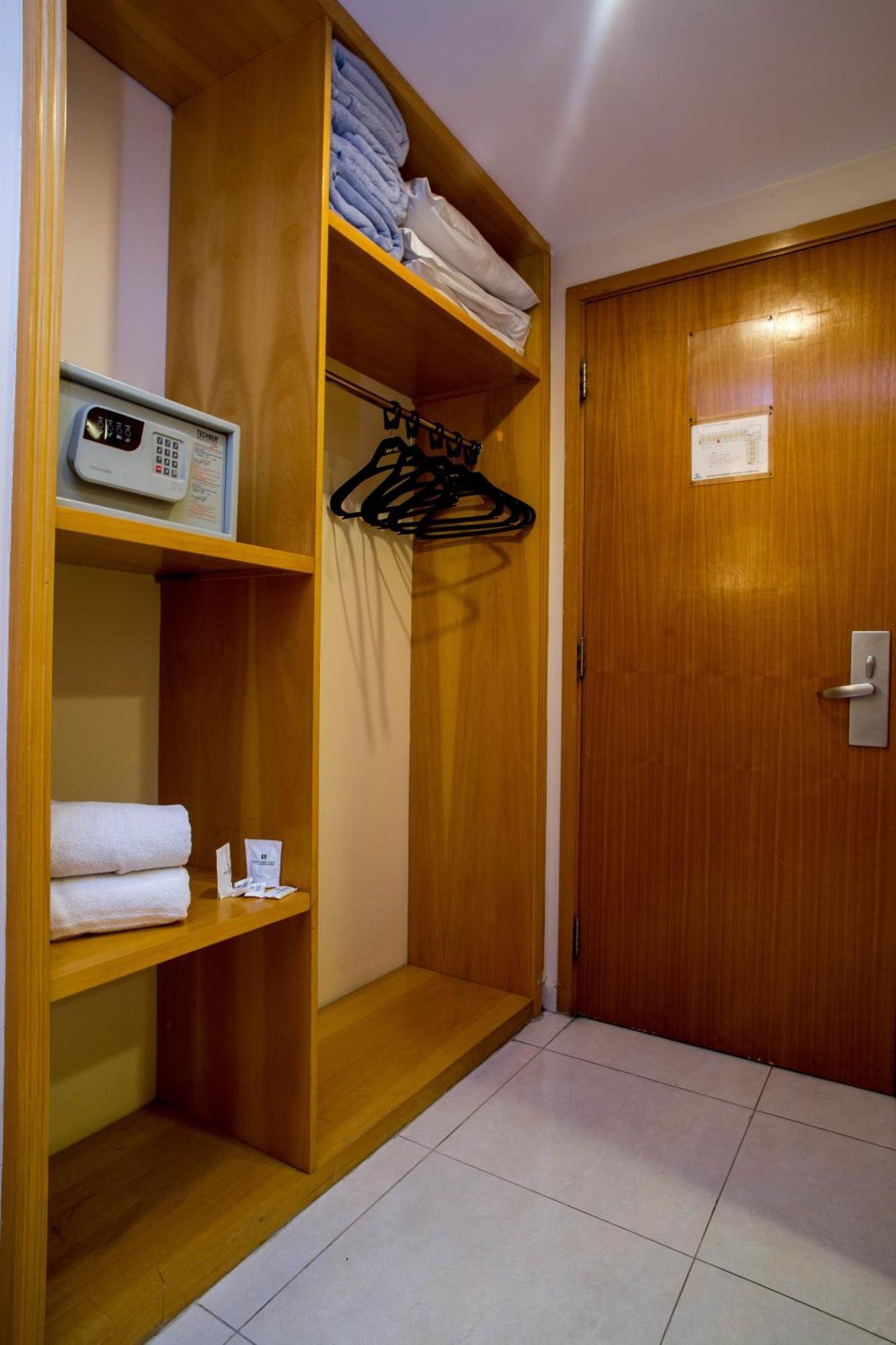 Standard Twin Room,1498624042:JPEG