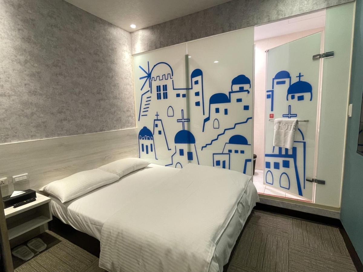 Standard Double Room - No Window,1651922182:JPEG