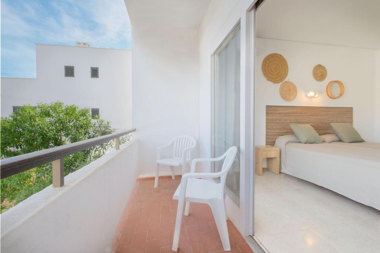 Triple Room (2 Adults + 1 Child),1498955755:JPEG