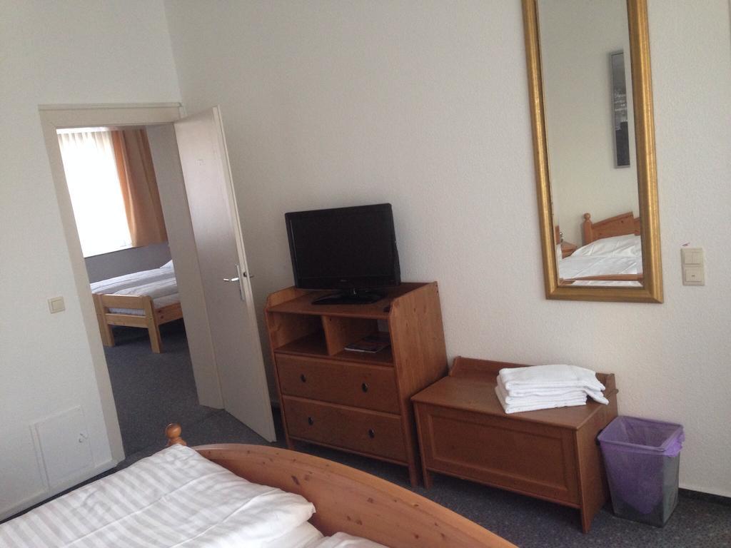 Quadruple Room,364431625:JPEG