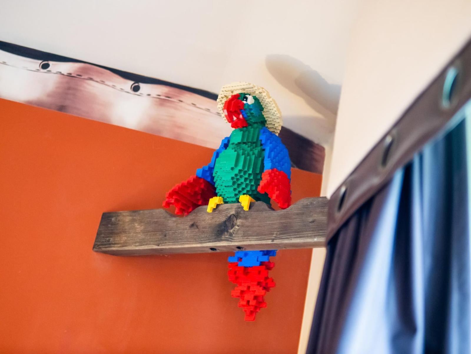Zimmer mit ADVENTURE-Motiven thematisch gestaltet