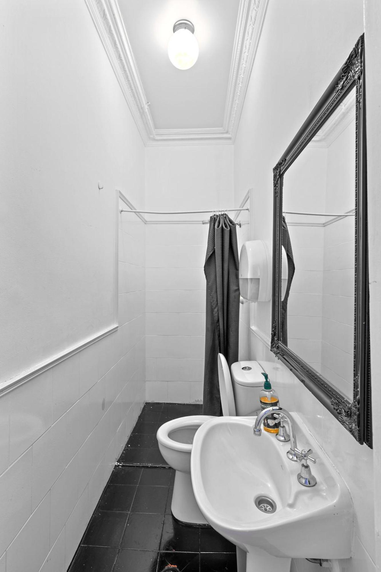 Familiekamer met Eigen Badkamer
