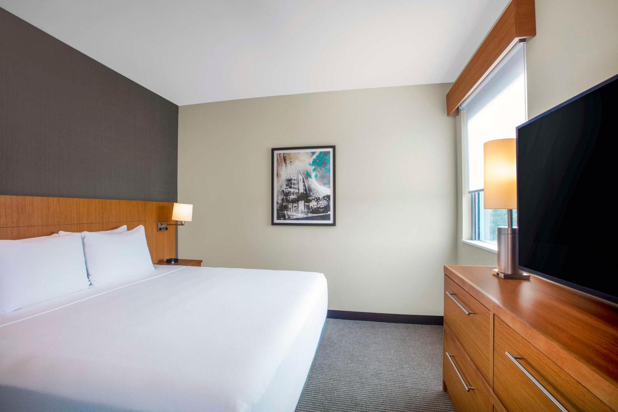 King Room with Sofa Bed and Accessible Tub - Disability Access,1543849105:JPEG