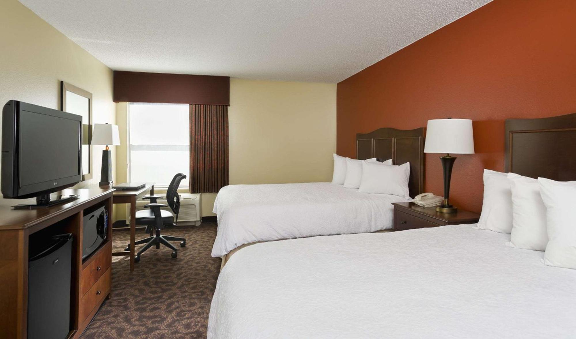 Room with Two Queen Beds - Non-Smoking,1552326499:JPEG