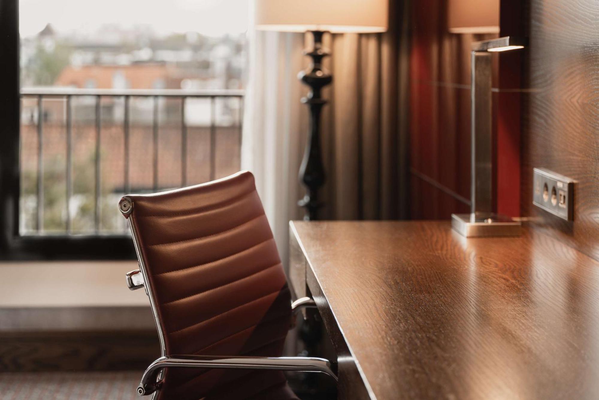 King Deluxe Room,1552494223:JPEG
