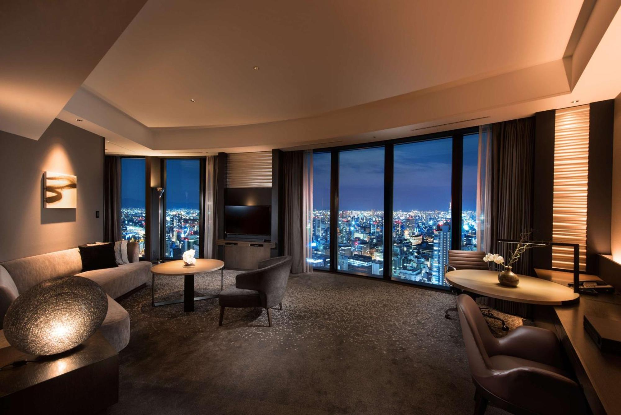 Executive Corner King Suite,1552612285:JPEG